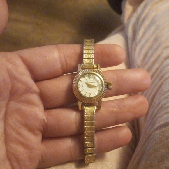 Bulova selfwinding 10k watch